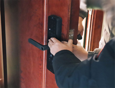 紫金24小时上门开锁公司